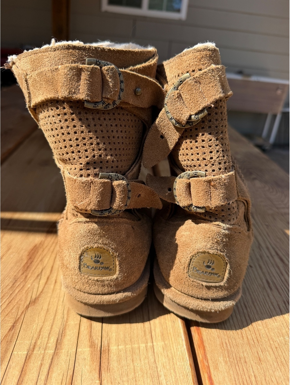 Y2K Bearpaw Women's Suede Shearling Boots Size 8